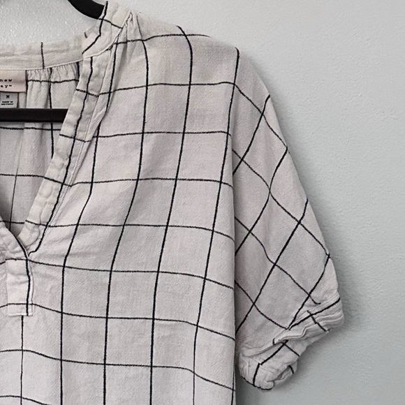 A new day cotton grid detail rolled short sleeve v-neck high low hem shirt L - Picture 2 of 4